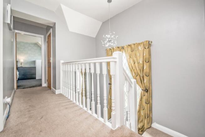 3 bed Semi-Detached for sale Image 12