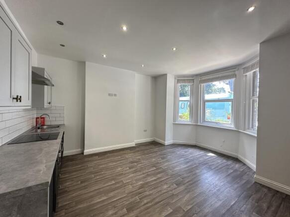 Lounge kitchen 2