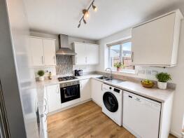 73, Whinmoor Way, Stanks, Leeds LS14 5LU