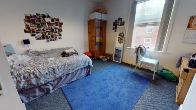 4 bed Terraced to rent Image 5