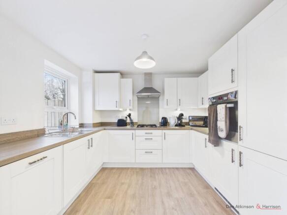 3 bed Semi-Detached for sale Image 5