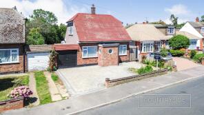 31, Boyce View Drive, South Benfleet, Benfleet SS7 5EA