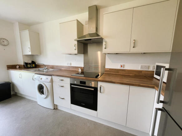 Kitchen b.JPG