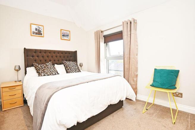 1 bed Flat to rent Image 4