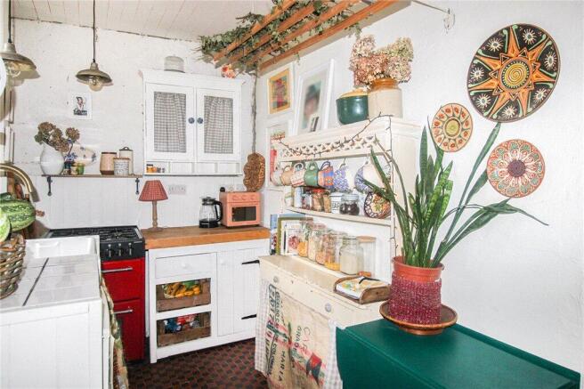 2 bed Terraced for sale Image 7