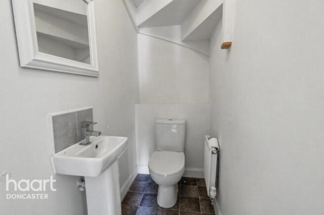 3 bed Semi-Detached for sale Image 5