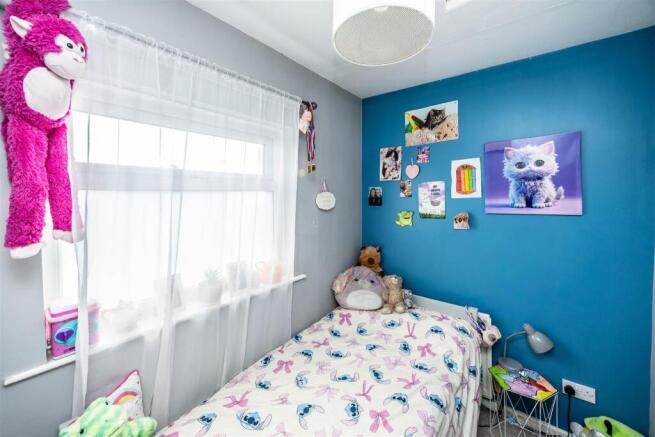 3 bed Semi-Detached for sale Image 12