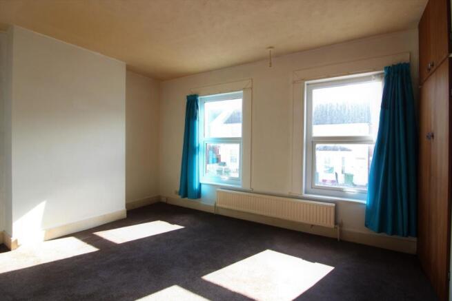 Bedroom...JPG
