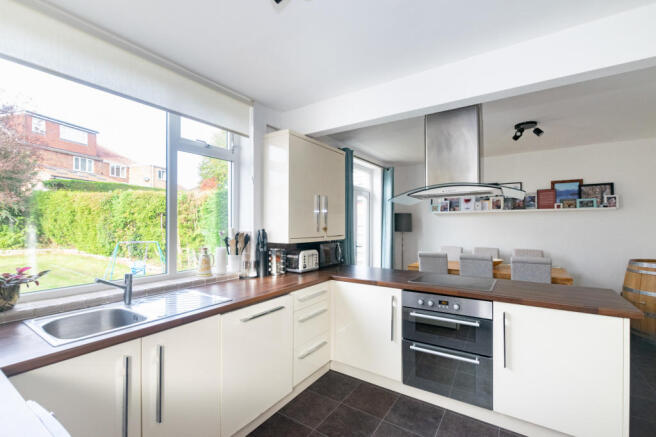 Kitchen Diner 6