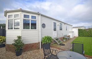 30, Montalan Crescent, Chichester PO20 9BL
