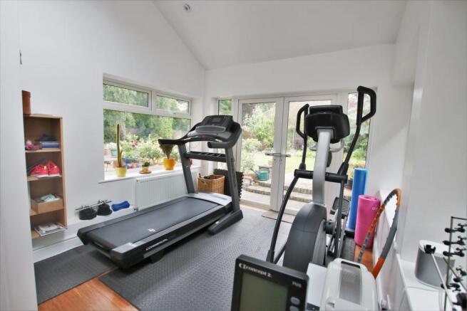 Photo 8