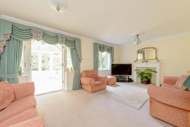 8352039-interior01-800.jpg