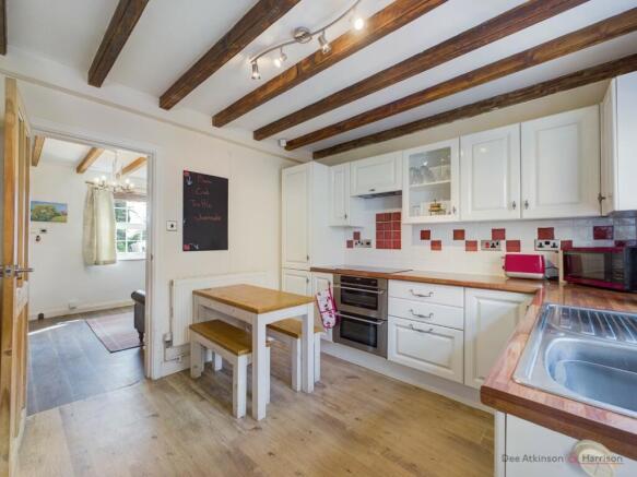 Kitchen/Dining Area