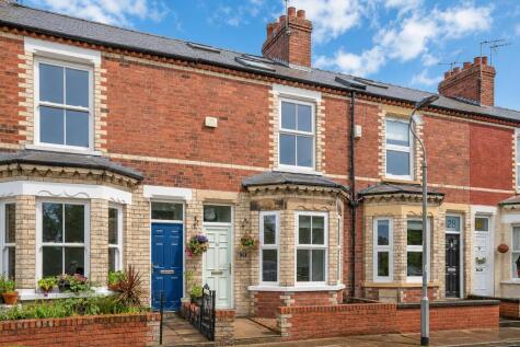 Knavesmire Crescent, York