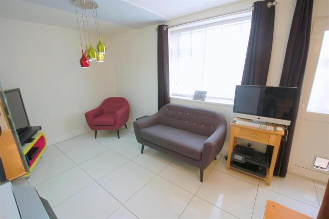 Sitting/Dining Room