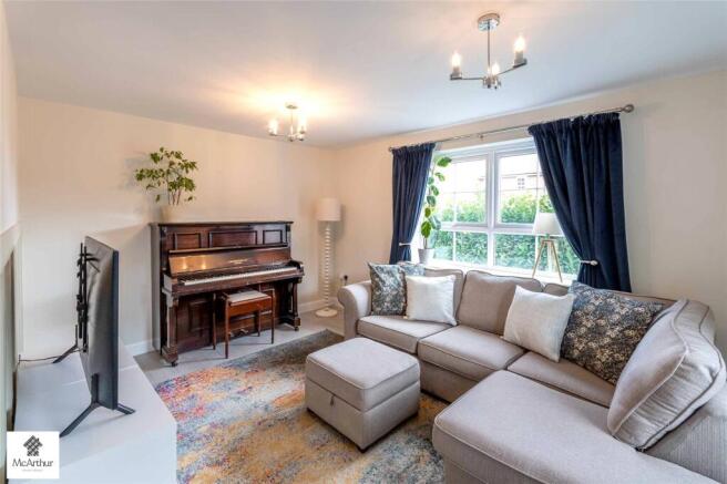 3 bed Detached for sale Image 4