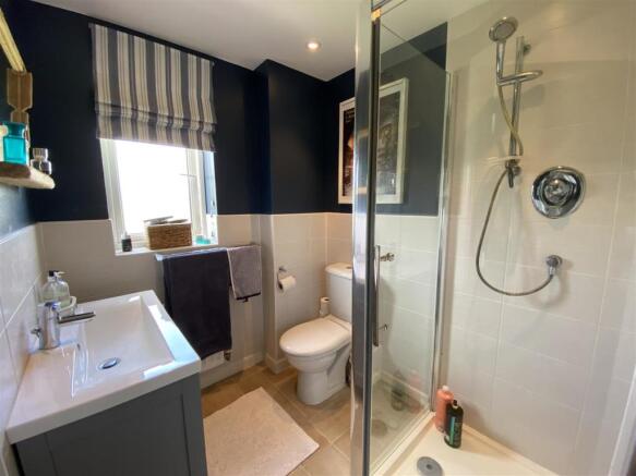 Ensuite to Master Bedroom.jpg