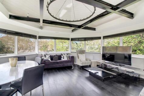 Fitzjohns Avenue, Hampstead, NW3