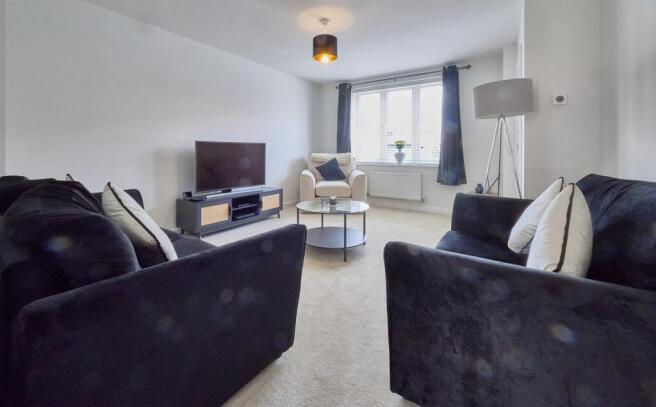 Lounge to front