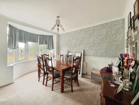 3 bed Semi-Detached for sale Image 6