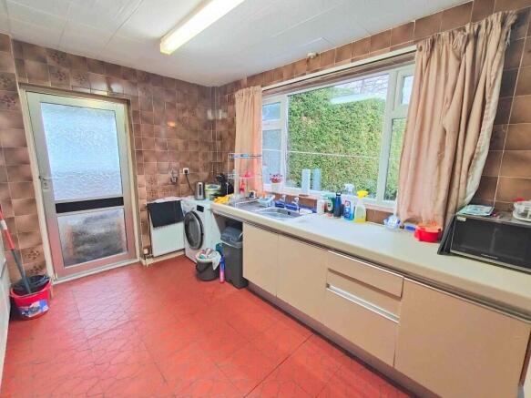 3 bed Detached for sale Image 11