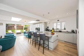 30, Fallowfield Crescent, Hove BN3 7NQ