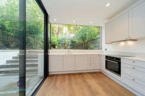 Garden Flat, 30, Frognal, London NW3 6AG