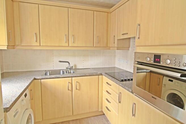 Durham Avenue, Bromley, BR2 photo 4