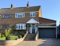 37, Sandringham Road, Wolverhampton WV4 5SY