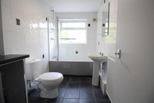 bathroom (1).JPG