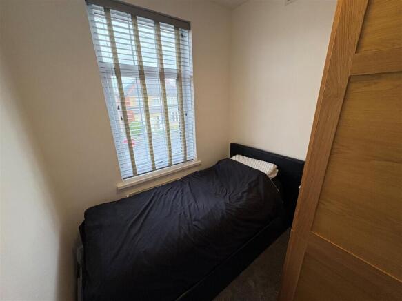 3 bed Semi-Detached for sale Image 12