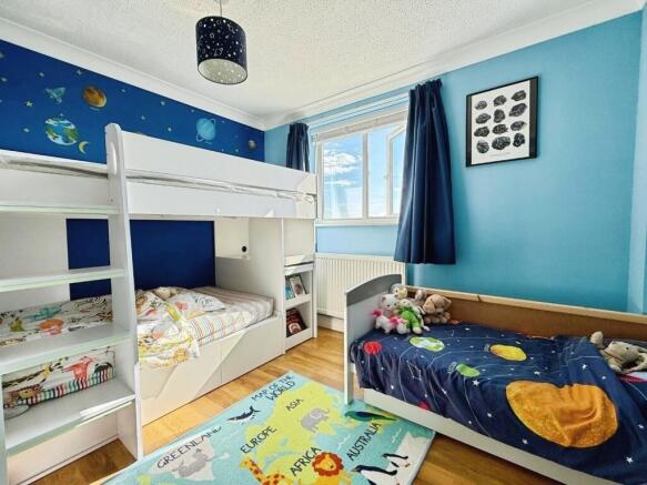pbox-bedroom-327403.jpeg