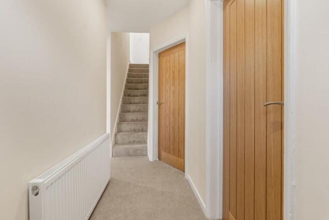 4 bed Semi-Detached Bungalow for sale Image 5