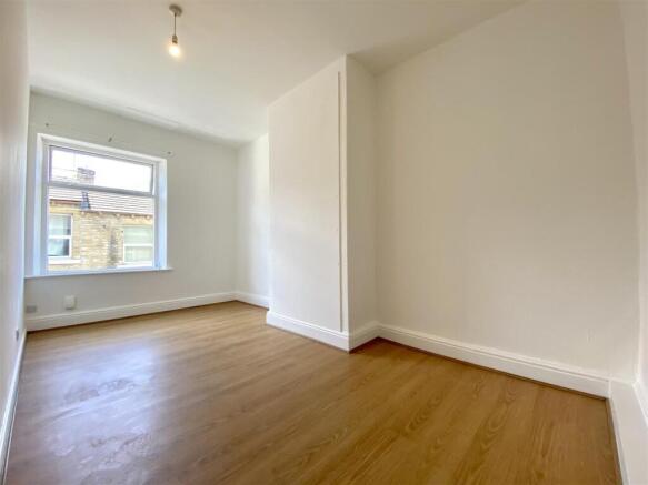 3 bed Terraced to rent Image 7