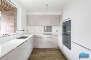Flat 1, 1 Chatto Mansions, Olmstead Close, Hornsey, London N10 3FB
