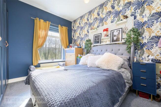 3 bed Terraced for sale Image 10