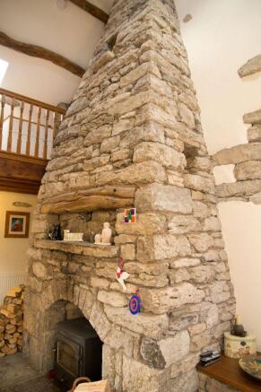 Feature Fireplace to Lounge