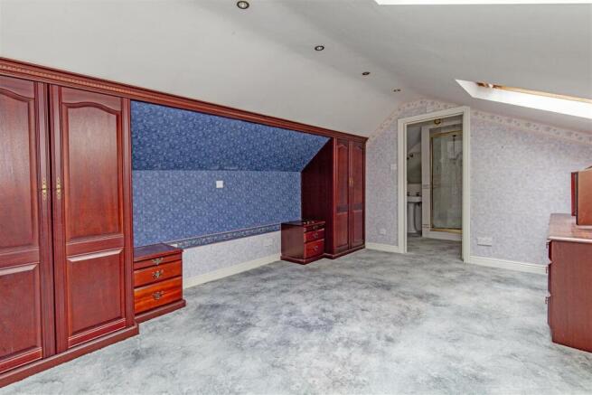 Bedroom 3-2.jpg
