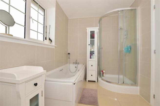En-Suite Bathroom