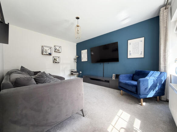 4 bed Detached for sale Image 5
