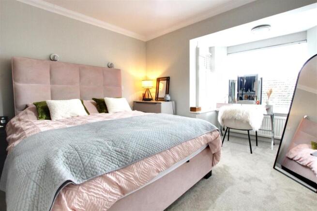 3 bed Detached Bungalow for sale Image 10