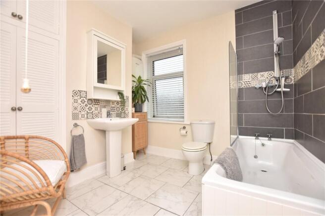 2 bed Terraced for sale Image 5