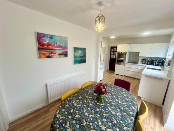 Calve Croft Road, Peel Hall photo 4