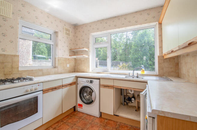 3 bed Semi-Detached for sale Image 4