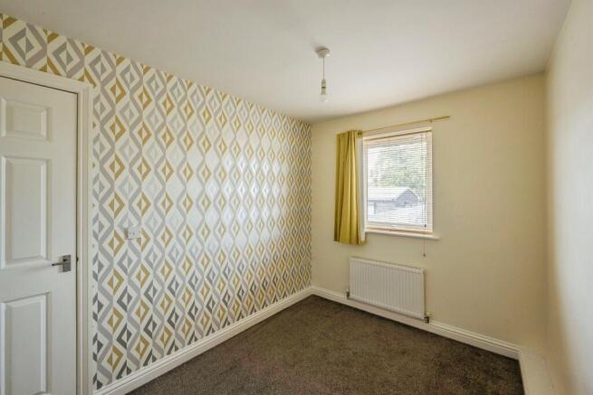 3 bed Terraced for sale Image 11