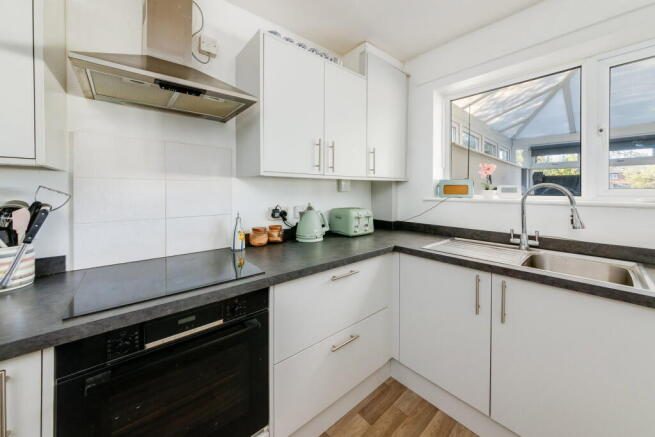 Beechfield Crescent, Banbury OX16 9AR photo 4