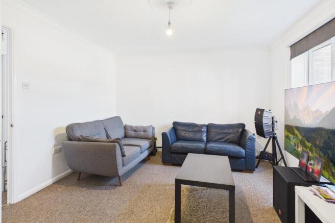 CAM02519G0-PR0408-STILL007