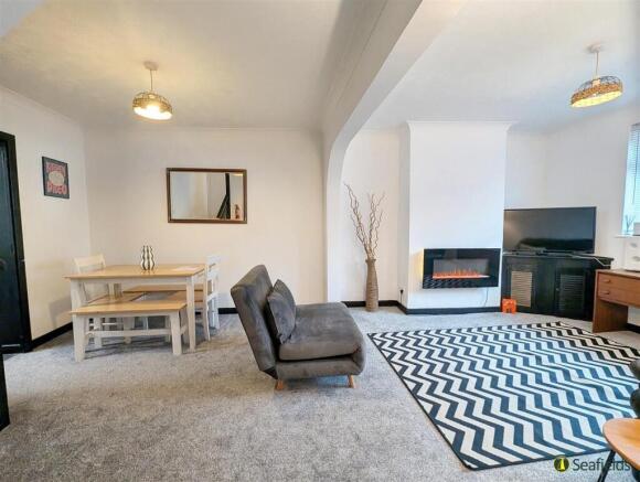 Sitting/Dining Room