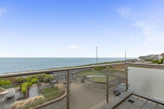 Marine Drive, 211-7.JPG