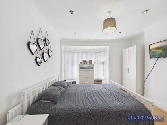 3 bed Terraced for sale Image 7